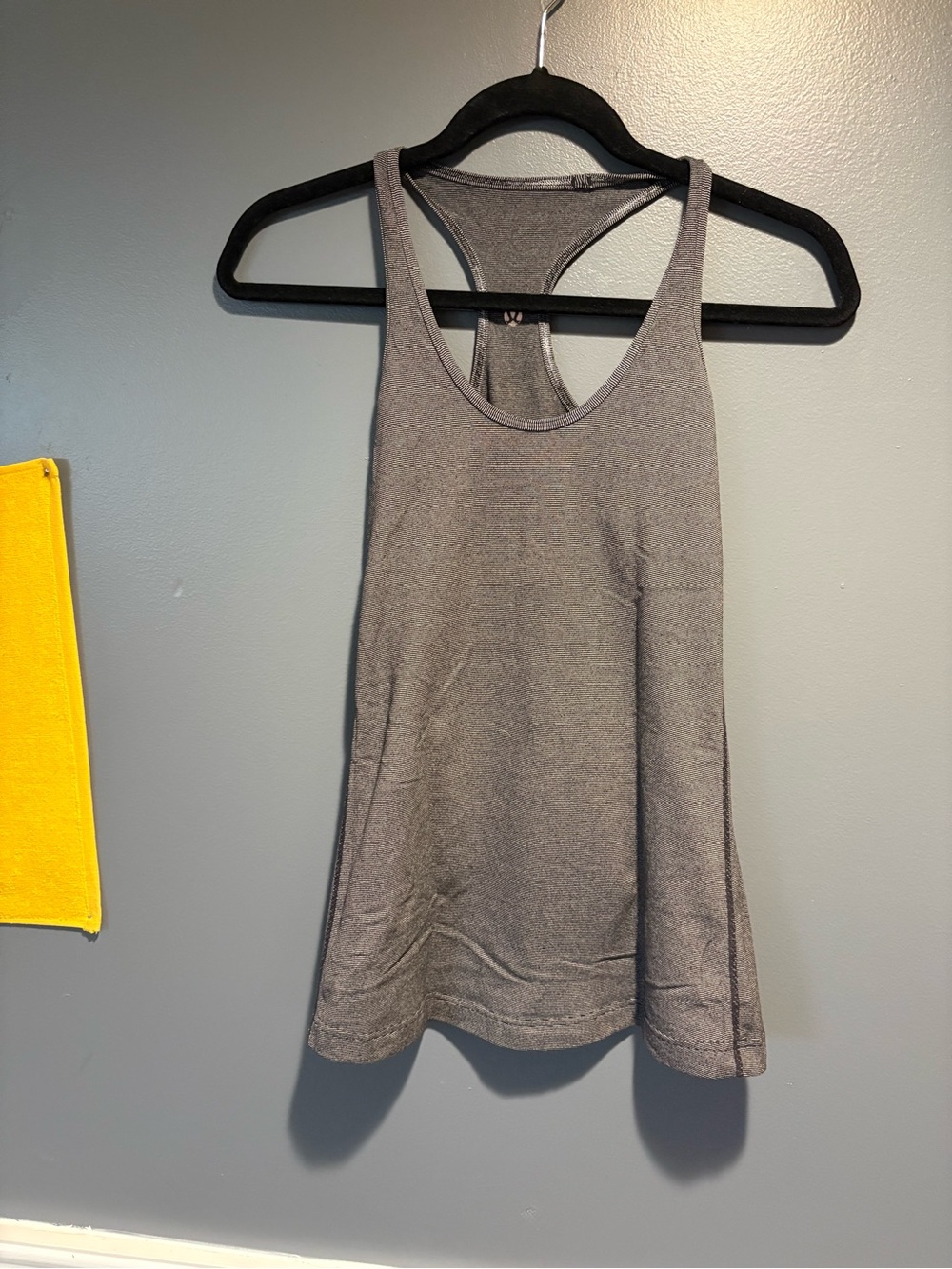 💥Buy 2 Get 1 Free💥 Women’s Grey Racerback Tank Top Lululemon
